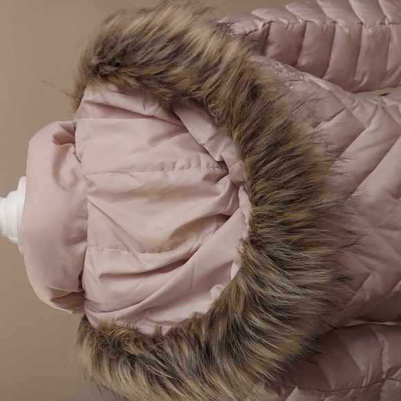 MARC NEW YORK Faix Fur Trim Chevron Quilted Down Coat - Picture 9 of 16
